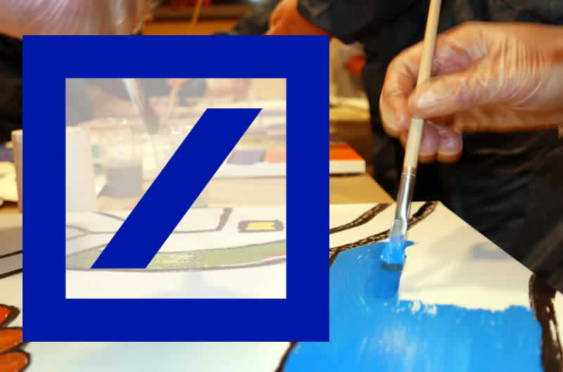 Kreativworkshop für Unternehmen mit Farben und Leinwänden in Frankfurt