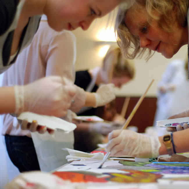 FIRMEN MALEN - Teambuilding durch Kunst